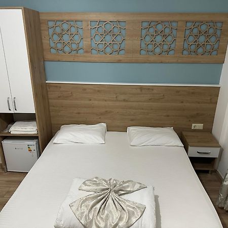 Amsterdam Otel Economic Room เกเมร์ ภายนอก รูปภาพ